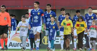 Em busca da liderança do campeonato, Brusque enfrenta o Botafogo-PB fora de casa