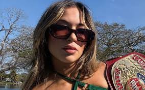 Lola Vice Drops Cheeky Poolside Photos Showing Off AAA Gold