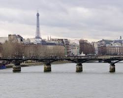 Image of Pont des Arts Paris Napoleonic era construction