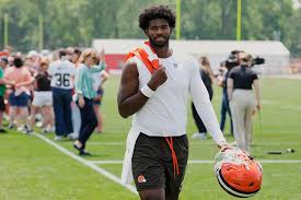 Browns QB Room: Flacco's Veteran Stance vs. Sanders's Rookie Energy - Imagen principal del artículo