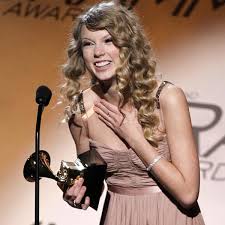 Resultado de imagem para fotos dos premios da taylor swift