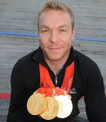 Triple gold medallist Hoy shuns track while he laps up attention - article-0-02EB4E7000000578-686_468x536
