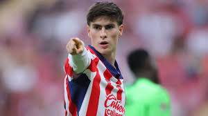 Olympiacos y su 'romance' con los delanteros mexicanos