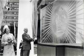 Résultat de recherche d'images pour "2001 monolith"