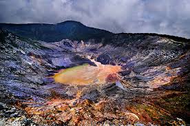 Hasil gambar untuk tangkuban perahu