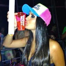 Resultado de imagem para meninas no carnaval instagram tumblr