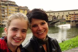 Isabel Mama Ponte Vecchio Na een tijdje wandelen door Florence kwamen we bij deze beroemde brug uit. - isabel-mama-ponte-vecchio