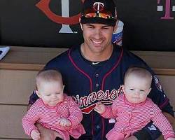 Image of Joe Mauer and his parents