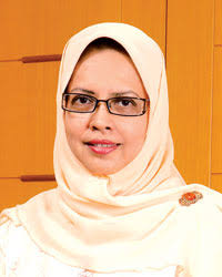 PUAN SITI KHAIRON BINTI SHARIFF. PUAN SITI KHAIRON retired from Employees Provident Fund (“EPF”) as the General ... - puan_siti_khairon