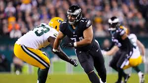 Former Eagles defensive tackle retires