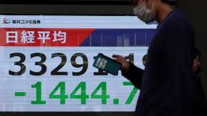 Stocks Plunge as US-China Tariff Tensions Escalate