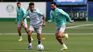 Palmeiras treina na Academia e viaja para pegar Sporting Cristal pela Libertadores