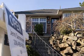 US Mortgage Rates Increase for First Time in Four Weeks