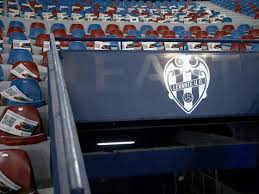 El derbi de las necesidades en Orriols