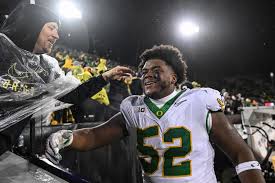 Oregon's 330-Pound Enforcer Among Top 5 'Most Feared' Defenders