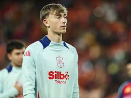 Dean Huijsen's Unexpected Move to Real Madrid: Idolizing Sergio Ramos