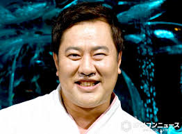 とにかく明るい安村、母の浮気相手をぶっちゃけ「僕が入っていた…」 中2で訪れた複雑な家庭環境にスタジオ驚がく（オリコン）