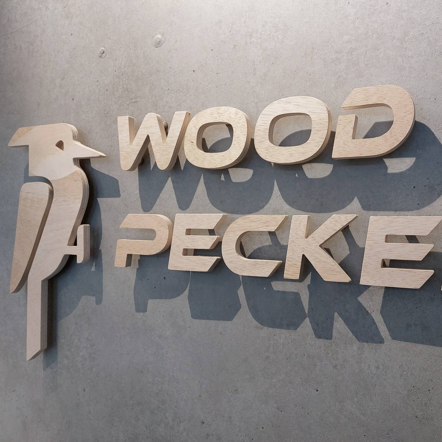 3D Logo und Buchstaben aus Holz