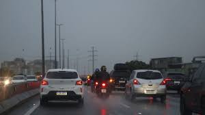 Ciclone deixa RS, SC, PR e MS em alerta para tempestades