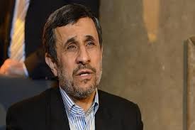 محمود احمدی‌نژاد در حال دوچرخه‌سواری با لباس ورزشی + عکس