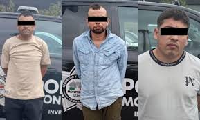 Detienen a 3 hombres con droga y arma; los investigan por robos en Monterrey