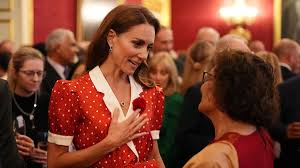 Kate Middleton sorprendió con un vestido vintage: el guiño a la moda de los años 50