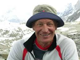 Salvo per miracolo. Silvio Mondinelli, l&#39;alpinista valtruplino si trovava con il compagno Cristian Gobbi sull&#39;Himalaya in tenda quando è successo il ... - 14int01f4