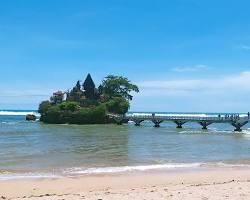 Gambar Pantai Balekambang
