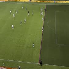 Por que impedimento semiautomático não é utilizado na Copa do Brasil