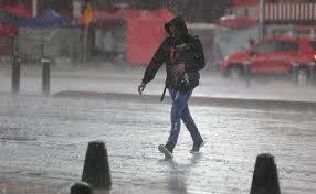 Activan alerta amarilla por lluvias fuertes en 7 alcaldías de CDMX