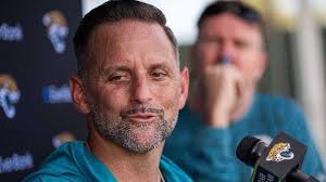 Jaguars Coach Discussing Injury