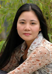 dinh-thu-hien-180.jpg. Nhà thơ Đinh Thu Hiền. Photo courtesy of www.dinhthuhien.info. Nếu còn đam mê để khóc. Lục bình duyềnh tím bờ sông - image