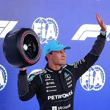 Russell supera Hamilton por 64 milésimos e fica com a pole em Barcelona