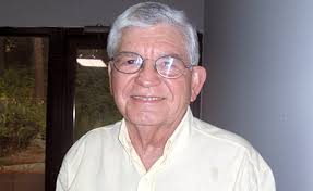 El doctor Pedro González Ramos se graduó en el 1957 del departamento de Biología del otrora ... - as2007089B3