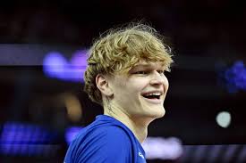 Koripallon superlupaus Miikka Muurinen valitsi yliopistonsa