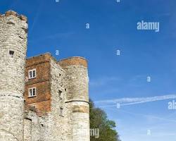 Image of Elizabethan cannons and fortifications