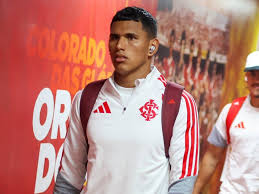 Pezzolano aposta em Bernabei no ataque em busca da primeira vitória do Inter