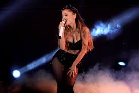 Résultat de recherche d'images pour "ariana grande cat ears"