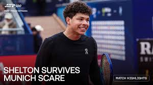 Shelton digs out of Munich hole, Cerundolo charges through