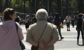 Mudança no Estatuto do Idoso deve reduzir de 60 para 50 anos a idade para ser considerado idoso no Brasil