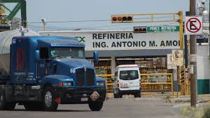 Trabajadores de Pemex en Salamanca exigen claridad en negociación salarial del sindicato