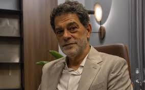 Reviravolta em 'Três Graças'! Mistério da Morte de Rogério Ameaça Explodir!