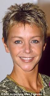 LESLIE ASH - article-1060126-0269425500000578-801_224x423