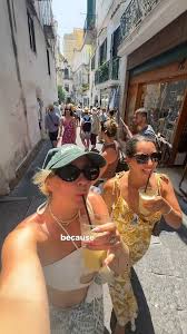 American Tourist Faces Backlash Over Negative Positano Review