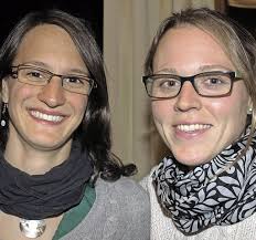 ... die Jugendtrainerinnen: Caroline Bläsi (links) und Anna Schott.