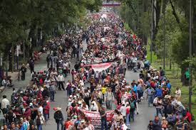 Des milliers de manifestants bloquent l'accès au stade Aztèque de Mexico, où se déroulera le match d'ouverture de la Coupe du monde