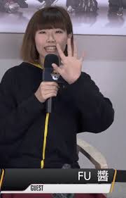 杏仁ミルは顔バレしている！