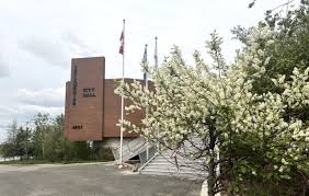Yellowknife: भूमि पुनर्विकास योजना, फिल्म महोत्सव और स्वदेशी कहानियाँ