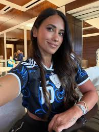 'Selermana': esposa de Messi foi a 'Wag' da Copa com mais engajamento nas redes até aqui, diz levantamento