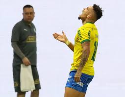 Decisivo, Paulinho celebra gol e destaca importância de vitória antes da Copa: “Foi uma final”